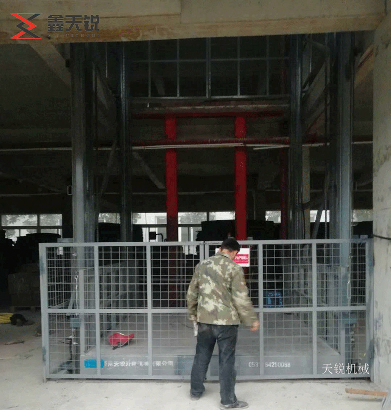 辽源10吨液压货梯交付使用